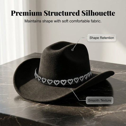 Női cowboykalap strasszos szívvel, elegáns fedora francia jazz stílusban