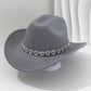 Női cowboykalap strasszos szívvel, elegáns fedora francia jazz stílusban