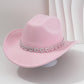 Női cowboykalap strasszos szívvel, elegáns fedora francia jazz stílusban