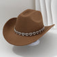 Női cowboykalap strasszos szívvel, elegáns fedora francia jazz stílusban