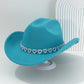 Női cowboykalap strasszos szívvel, elegáns fedora francia jazz stílusban