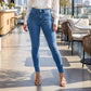 Dessa damjeans har en avslappnad passform och hög midja
